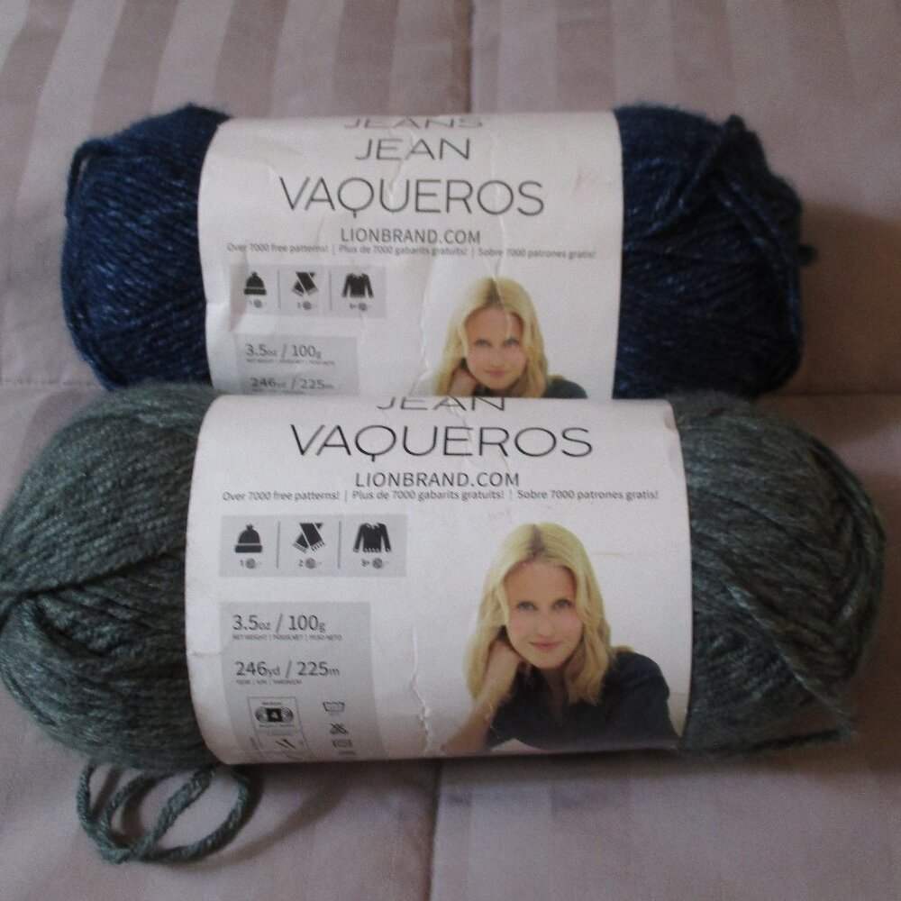 Lot of Two Jeans Jean Vaqueros Lion Brand Yarns Classic & Vintage